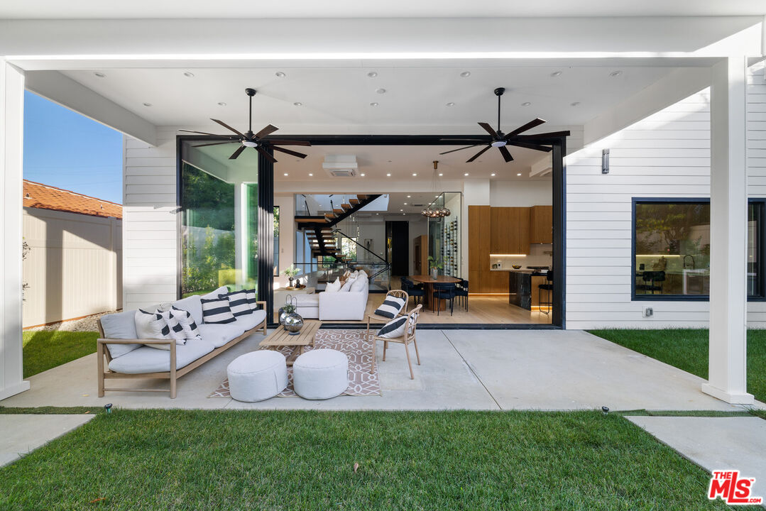 4535 Haskell Avenue Encino, CA 91436 - Photo 60 of 73