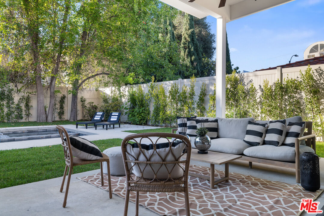 4535 Haskell Avenue Encino, CA 91436 - Photo 63 of 73