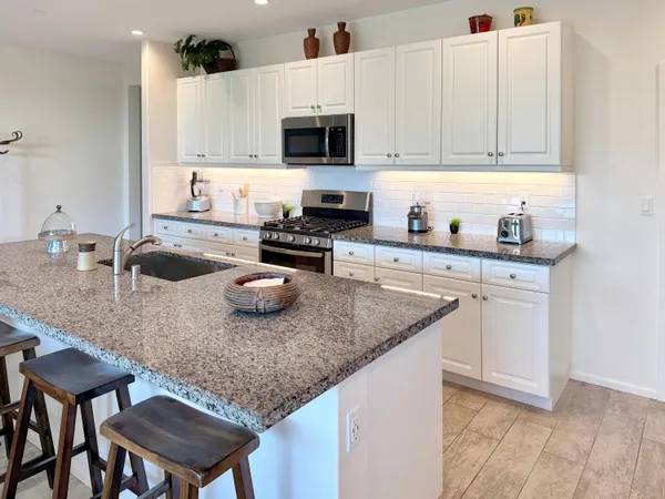 $675,000 | 82395 Murray Canyon Drive, Indio, CA 92201