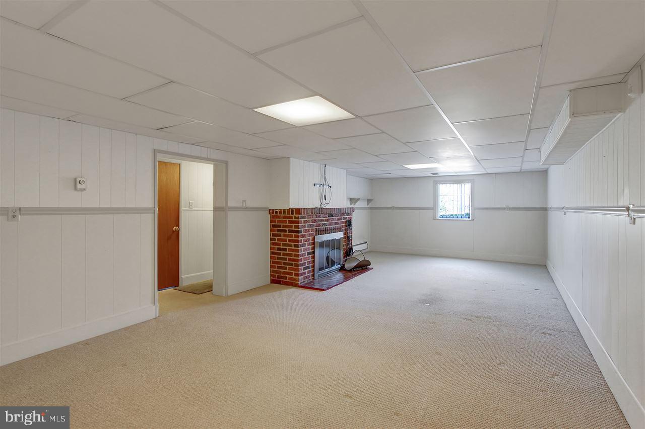 2330 Derry Road York, PA 17408 - Photo 16 of 27