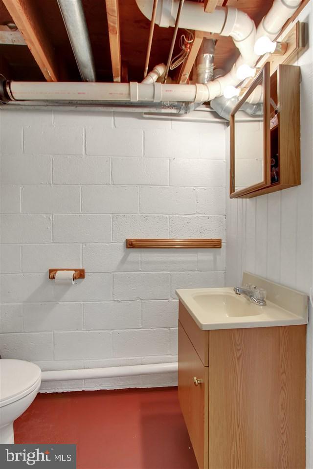 2330 Derry Road York, PA 17408 - Photo 19 of 27