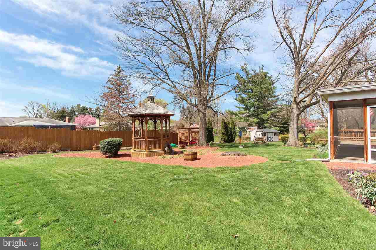 2330 Derry Road York, PA 17408 - Photo 22 of 27