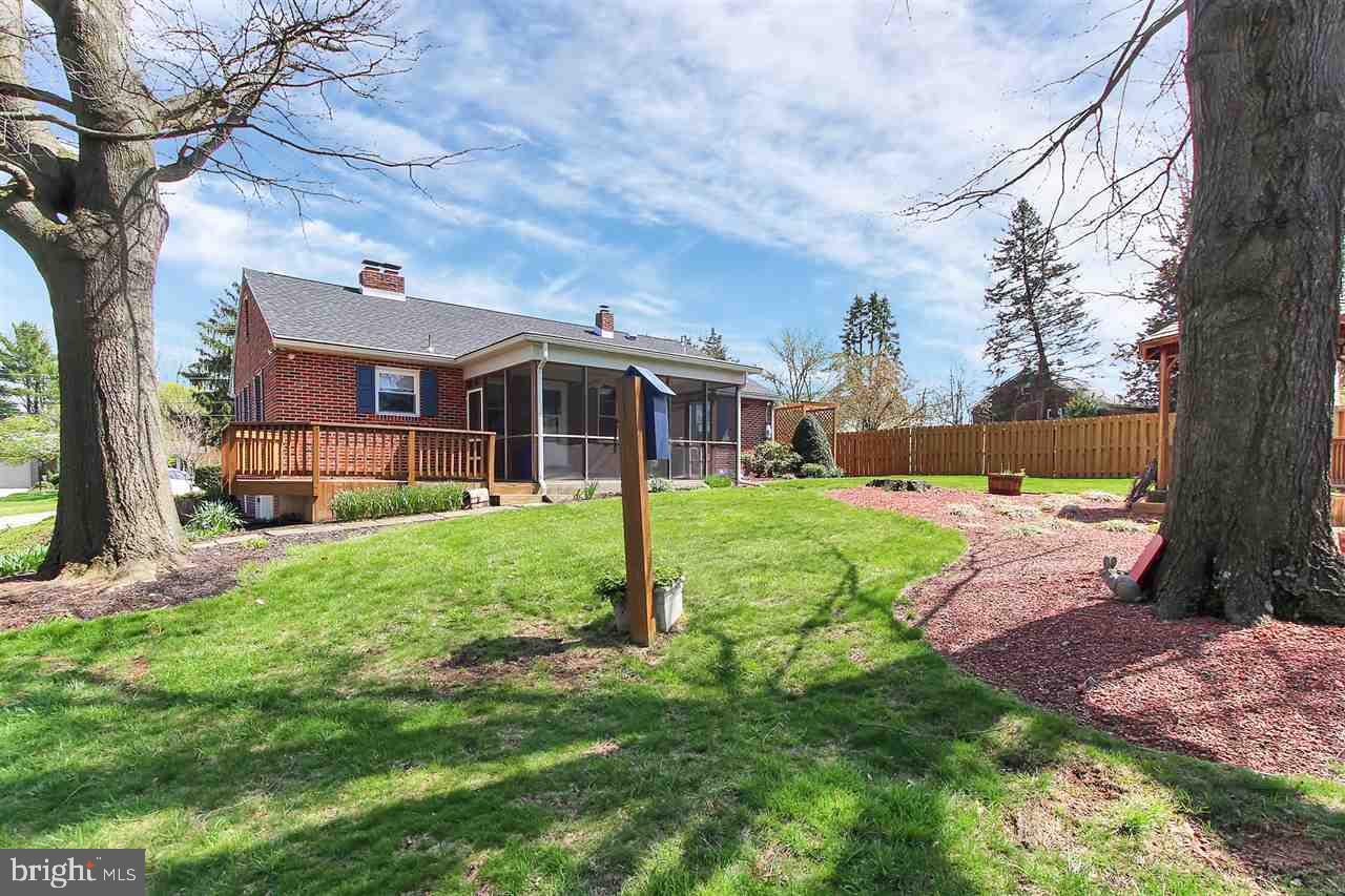 2330 Derry Road York, PA 17408 - Photo 23 of 27
