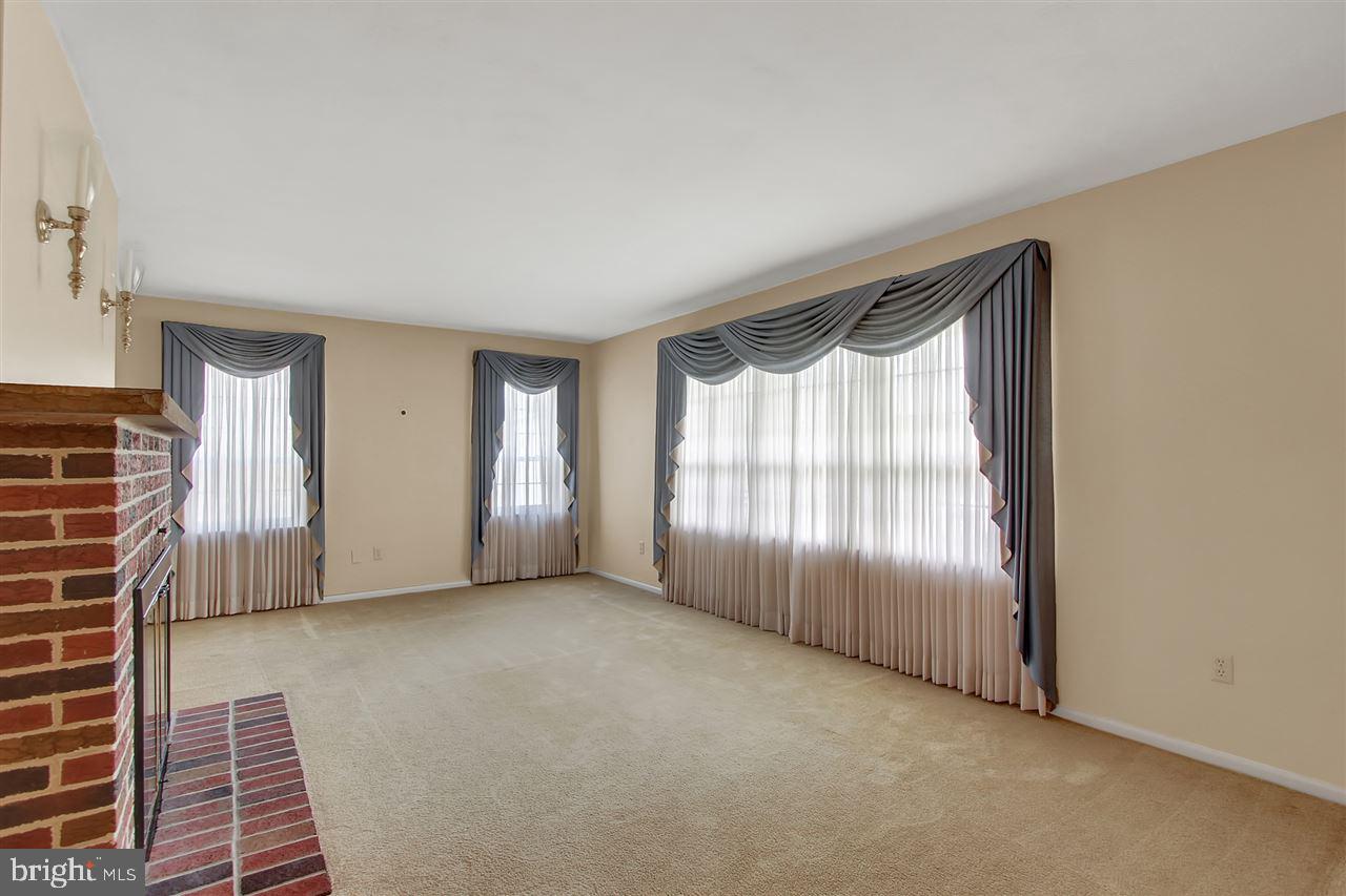 2330 Derry Road York, PA 17408 - Photo 7 of 27
