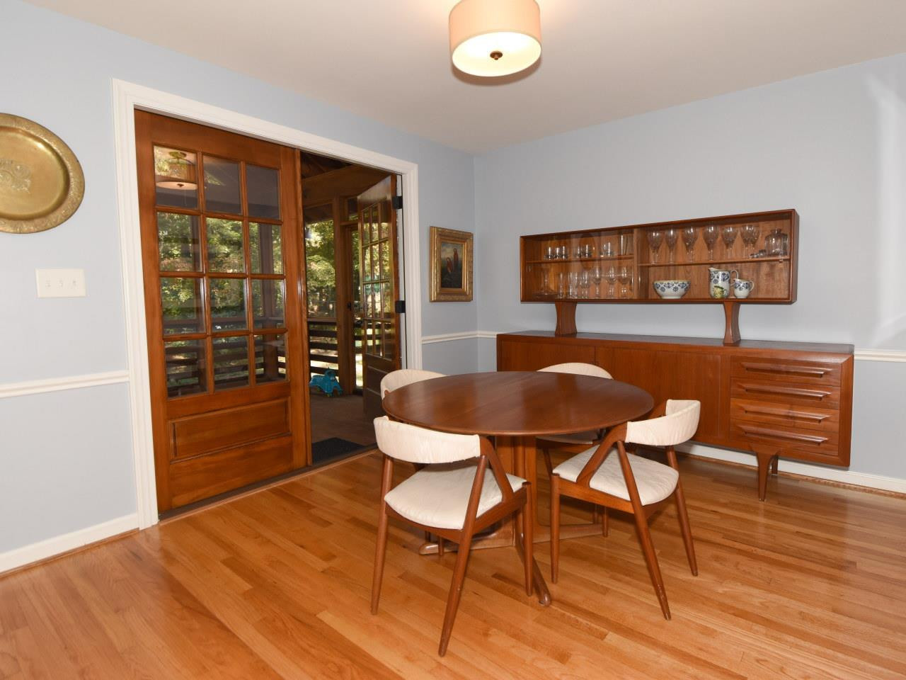 616 Macon Place Raleigh, NC 27609 - Photo 4 of 25 Photo 4