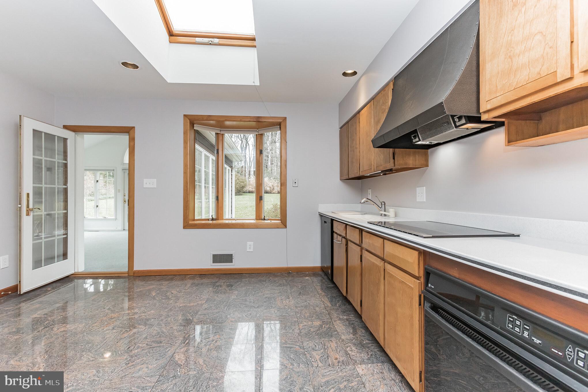 9008 Seven Locks Road Bethesda, MD 20817 - Photo 10 of 34