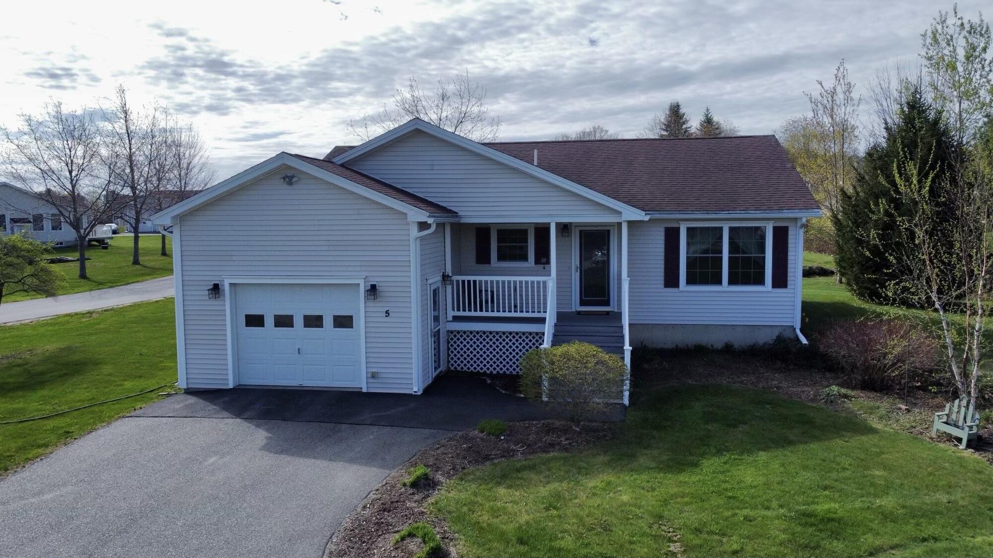 5 Cambridge Drive, Unit 1, Hermon, ME 04401 Compass