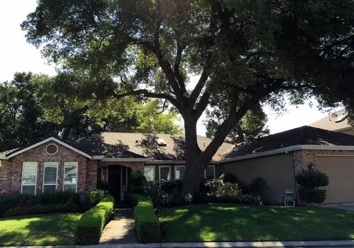 $699,000 | 19042 Pebble Run, Woodbridge, CA 95258