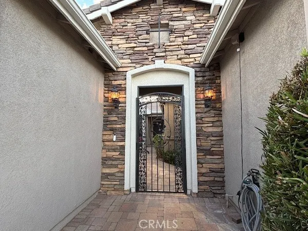 an entrance view of a house