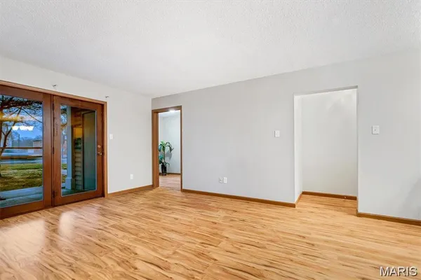 $1,295 | 9608 Bent Pine Drive, Unit J, St. Louis, MO 63126