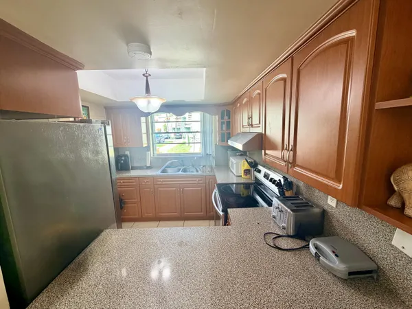 $325,000 | 11071 Northwest 7th Street, Unit 10415, Miami, FL 33172