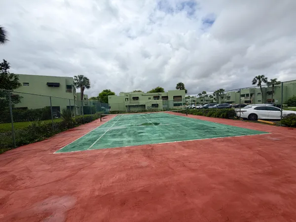 $325,000 | 11071 Northwest 7th Street, Unit 10415, Miami, FL 33172