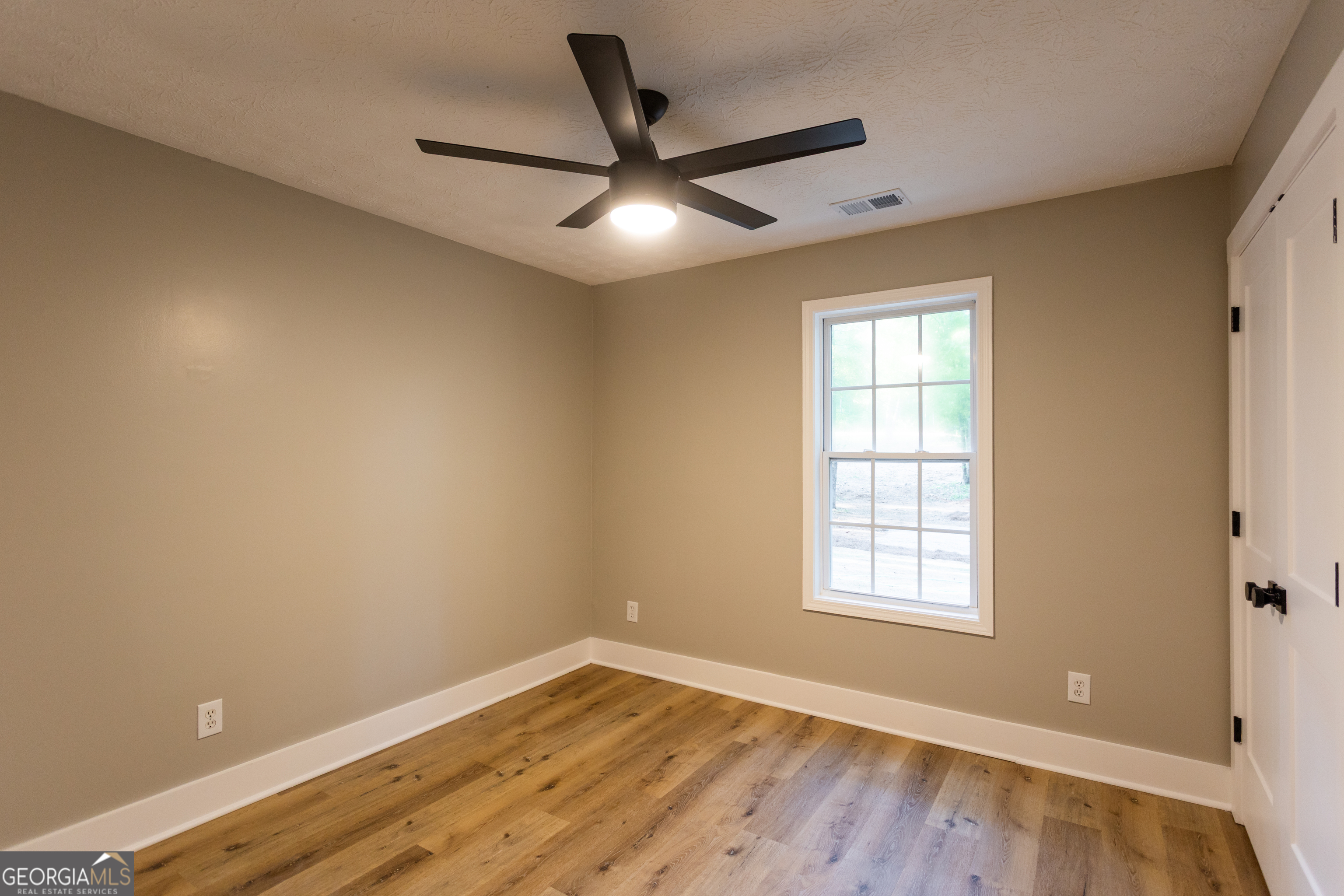 2443 Hodges Farm Road Mansfield, GA 30055 - Photo 16 of 37 Gallery Image 16