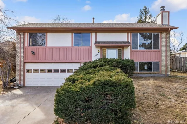 $569,900 | 2013 South Yank Way, Lakewood, CO 80228