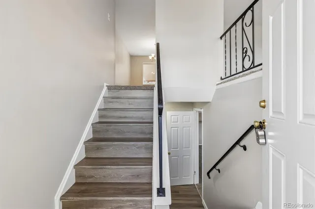 $569,900 | 2013 South Yank Way, Lakewood, CO 80228