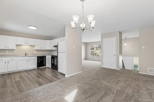 $569,900 | 2013 South Yank Way, Lakewood, CO 80228