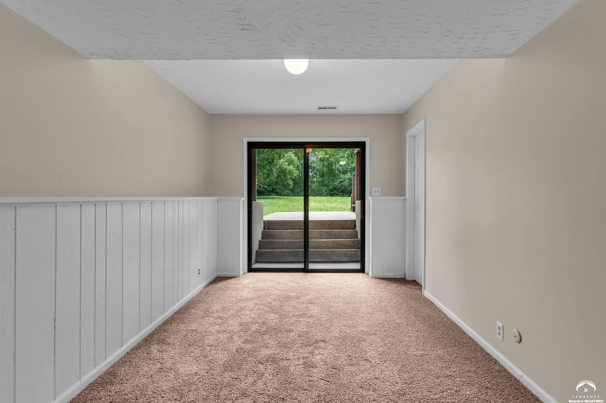 2122 Marvonne Road Lawrence, KS 66047 - Photo 30 of 45
