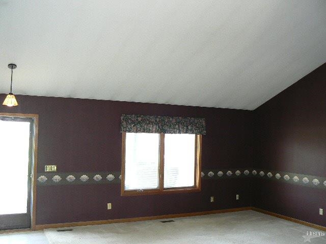 18919 Killian Road Spencerville, IN 46788 - Photo 4 of 14 Gallery Image 4