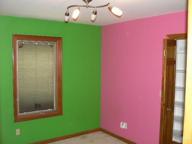 18919 Killian Road Spencerville, IN 46788 - Photo 9 of 14 Gallery Image 9