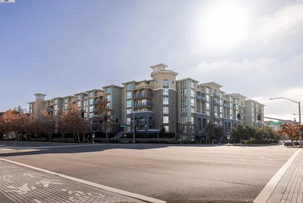 $815,000 | 5501 De Marcus Boulevard, Unit 206, Dublin, CA 94568
