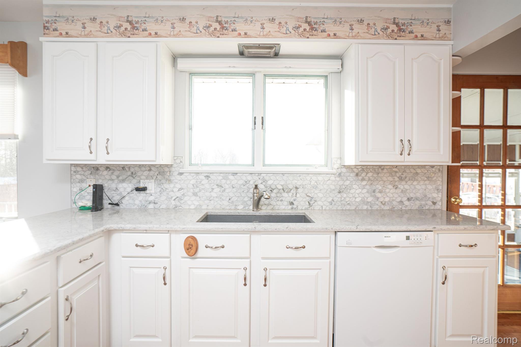 5665 North Fowlerville Road Fowlerville, MI 48836 - Photo 6 of 39 Gallery Image 6