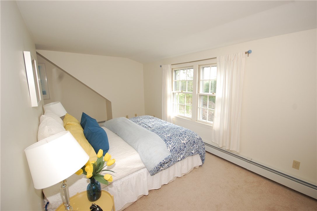 27 Long Pasture Road Little Compton, RI 02837 - Photo 13 of 17 Gallery Image 13