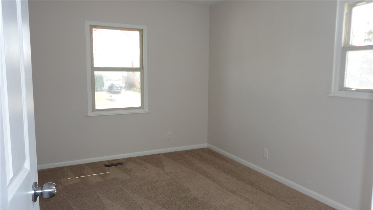 1139 Cinnamon Road Fort Wayne, IN 46825 - Photo 14 of 29 Gallery Image 14
