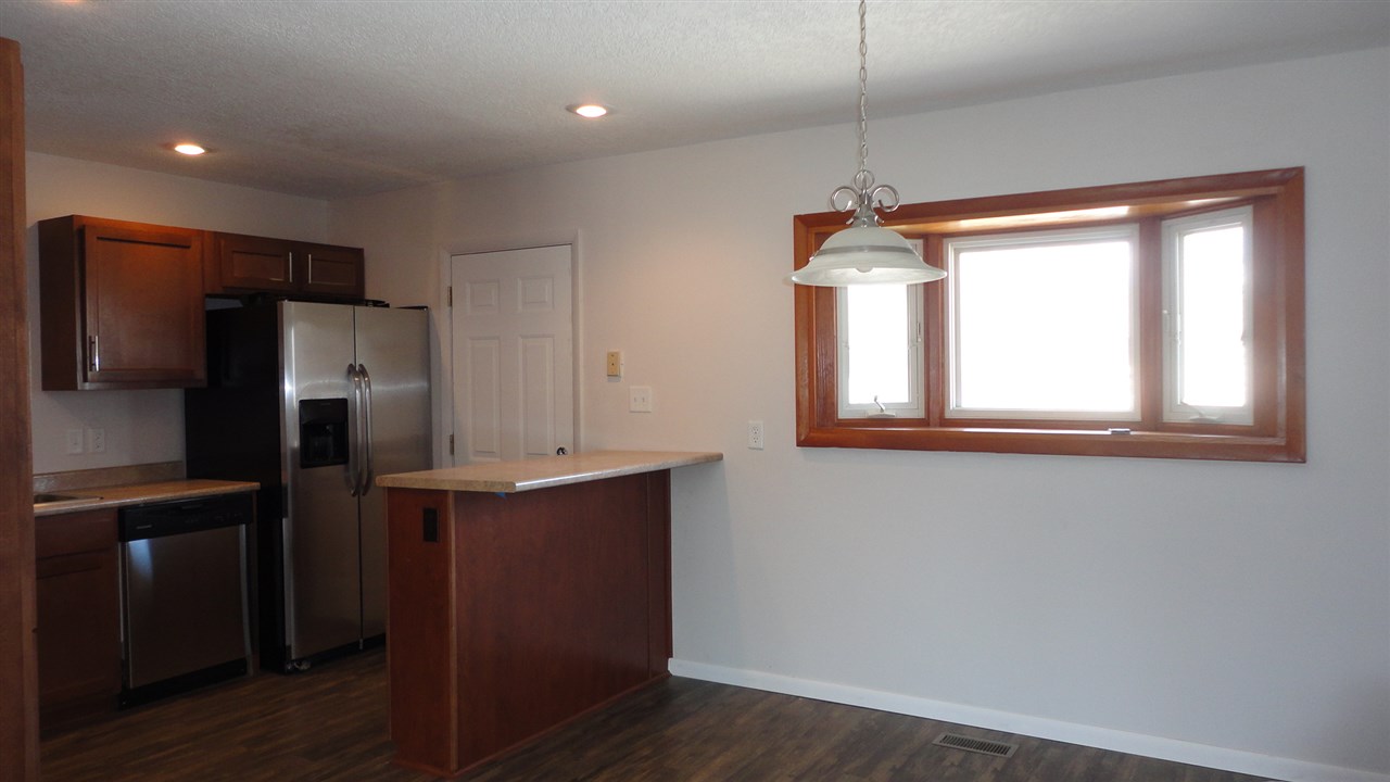 1139 Cinnamon Road Fort Wayne, IN 46825 - Photo 9 of 29 Gallery Image 9