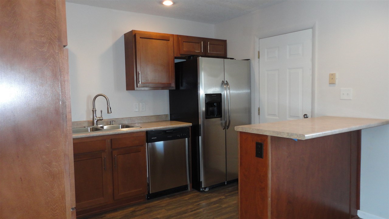 1139 Cinnamon Road Fort Wayne, IN 46825 - Photo 10 of 29 Gallery Image 10