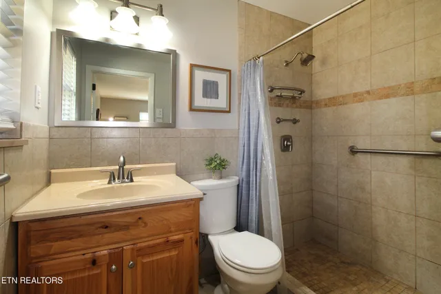 $410,000 | 4909 Macmont Circle, Powell, TN 37849