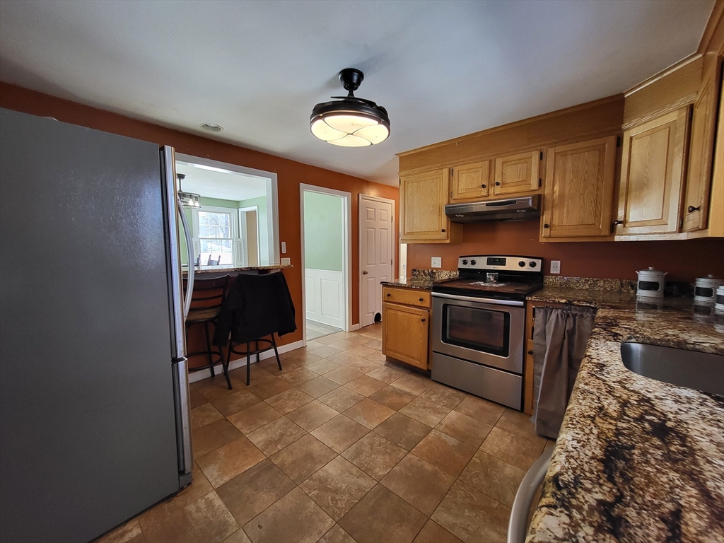 13 Ridge Road Southbridge, MA 01550 - Photo 4 of 19