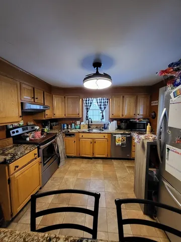 $393,000 | 13 Ridge Road, Southbridge, MA 01550