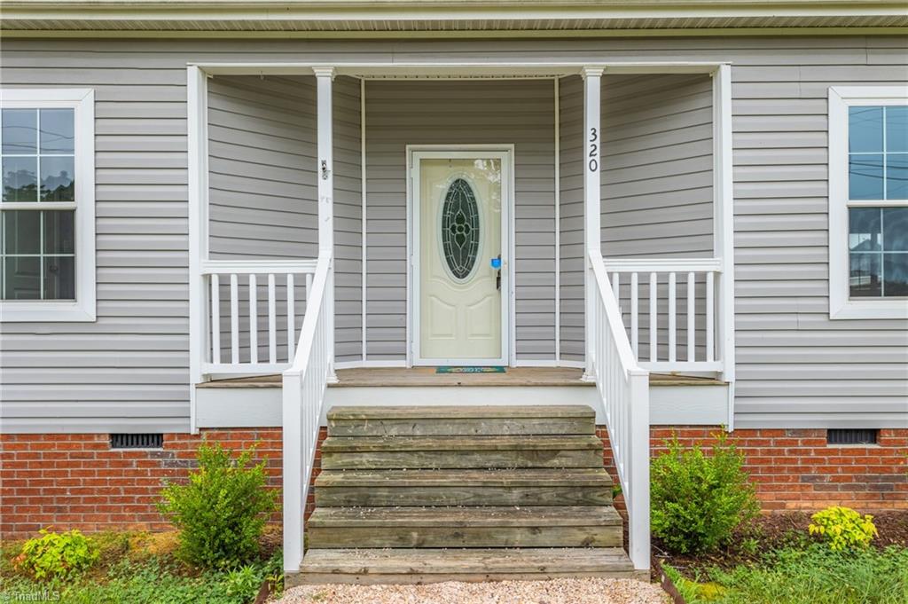 320 Johnson Road High Point, NC 27265 - Photo 3 of 28 Gallery Image 3