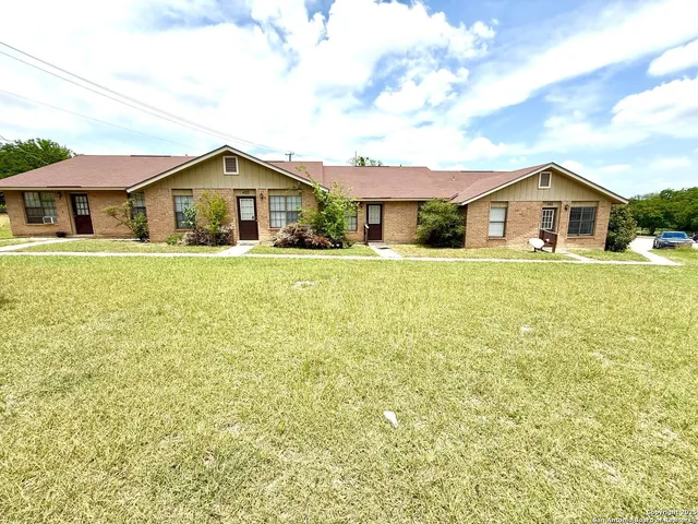 $925 | 4545 Hoeneke Drive, Unit 103, Kirby, TX 78219