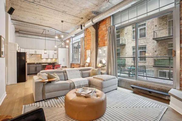 $1,950 | 521 South 7th Street, Unit 203, Minneapolis, MN 55415