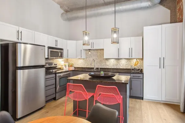 $1,950 | 521 South 7th Street, Unit 203, Minneapolis, MN 55415