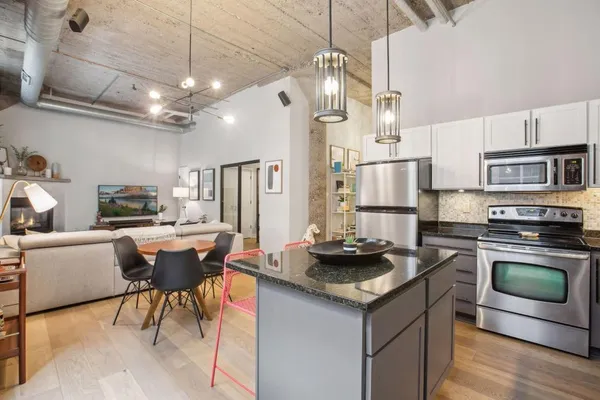 $1,950 | 521 South 7th Street, Unit 203, Minneapolis, MN 55415