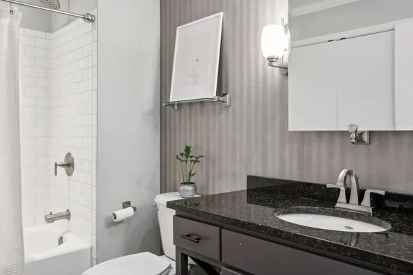 $1,950 | 521 South 7th Street, Unit 203, Minneapolis, MN 55415