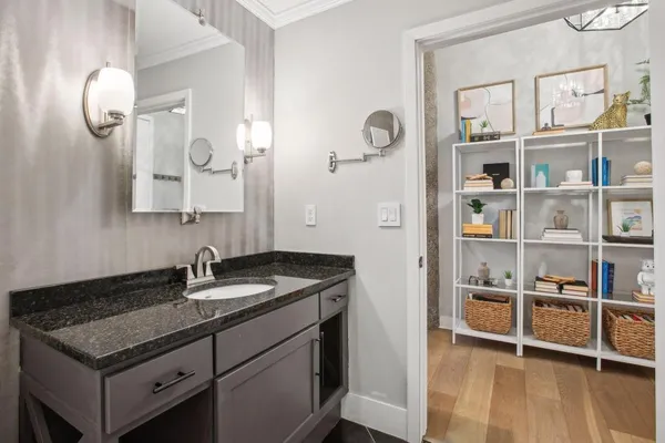 $1,950 | 521 South 7th Street, Unit 203, Minneapolis, MN 55415