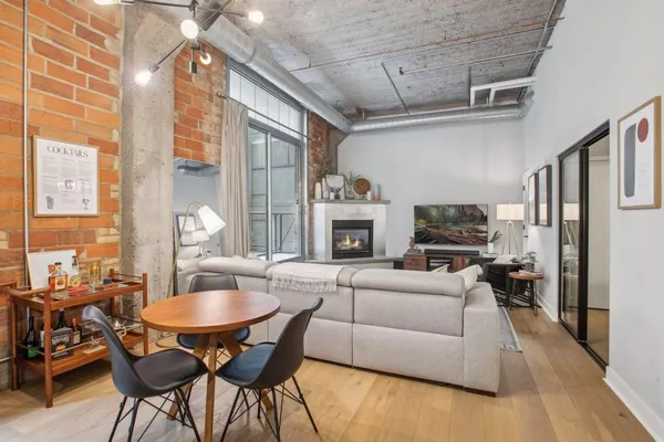 $1,950 | 521 South 7th Street, Unit 203, Minneapolis, MN 55415