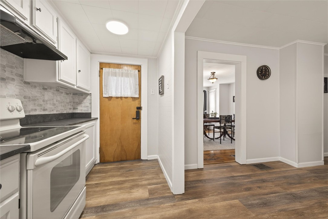 201 West Elm Street East Rochester, NY 14445 - Photo 23 of 37