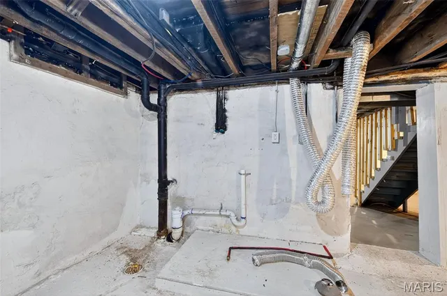 $107,000 | 2434 Mary Avenue, Jennings, MO 63136