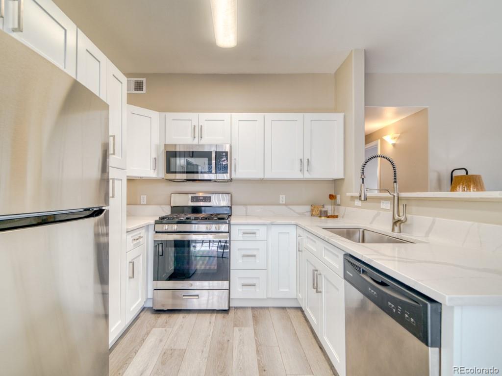 8438 South Thunder Ridge Way, Unit 101 Highlands Ranch, CO 80126 - Photo 8 of 28