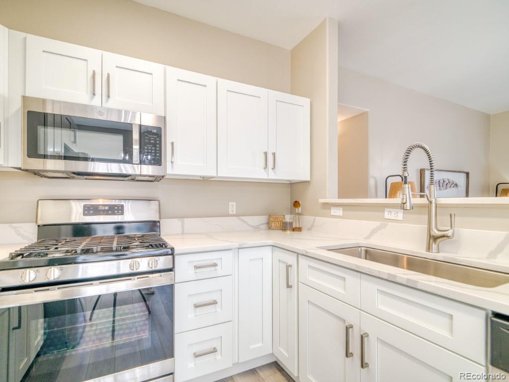 8438 South Thunder Ridge Way, Unit 101 Highlands Ranch, CO 80126 - Photo 9 of 28