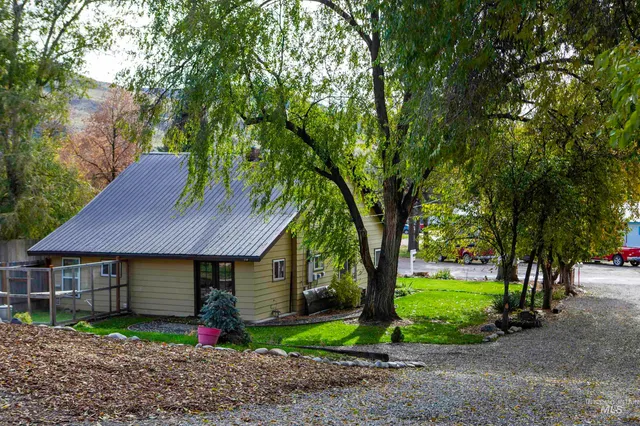 $374,900 | 126 Canyon Street, Horseshoe Bend, ID 83629