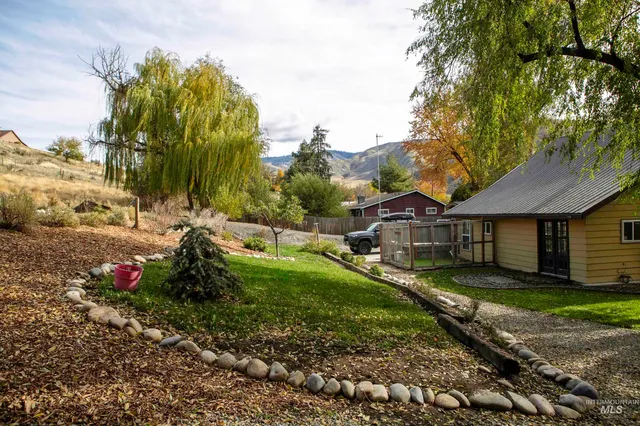 $374,900 | 126 Canyon Street, Horseshoe Bend, ID 83629