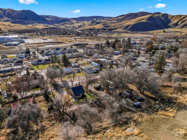 $374,900 | 126 Canyon Street, Horseshoe Bend, ID 83629