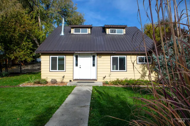 $374,900 | 126 Canyon Street, Horseshoe Bend, ID 83629