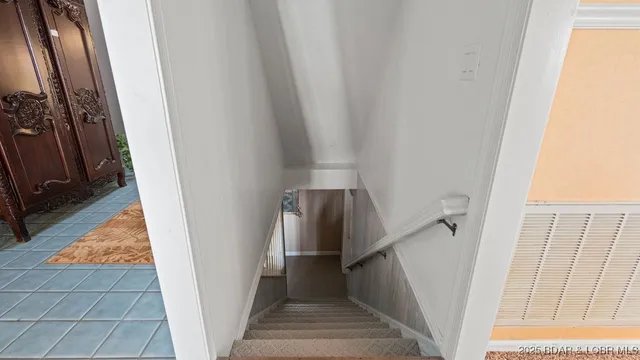 $390,000 | 29143 Hall Road, Rocky Mount, MO 65072