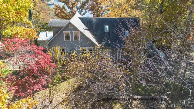 $390,000 | 29143 Hall Road, Rocky Mount, MO 65072